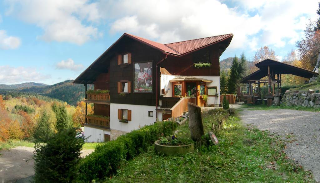 Kod Korita Rooms Црни-Луг Экстерьер фото