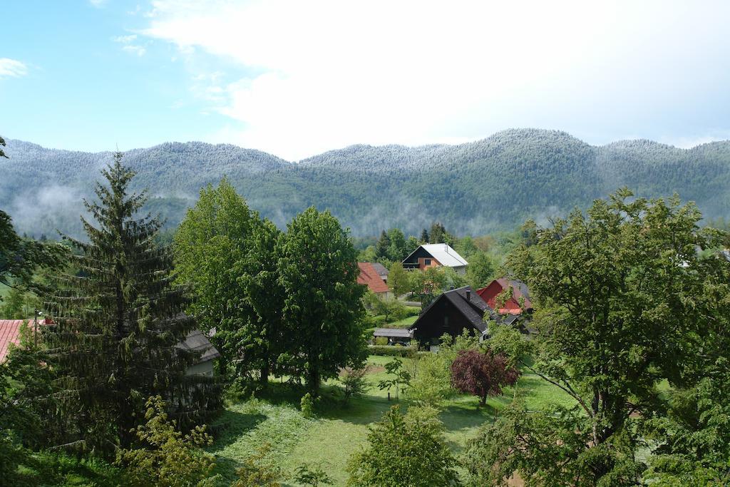 Kod Korita Rooms Црни-Луг Экстерьер фото