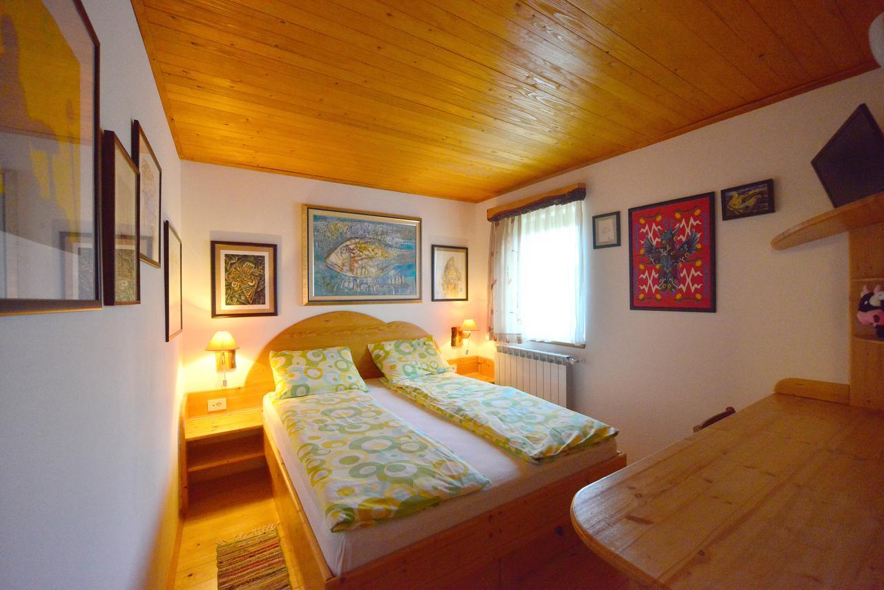 Kod Korita Rooms Црни-Луг Экстерьер фото